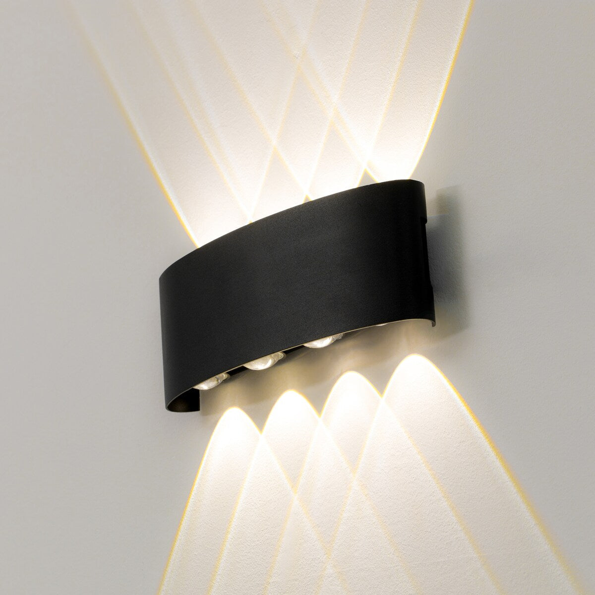 Applique murale décorative contemporaine noire en aluminium étanche pour l'intérieur et l'extérieur, 8 watts, blanc froid 4000K