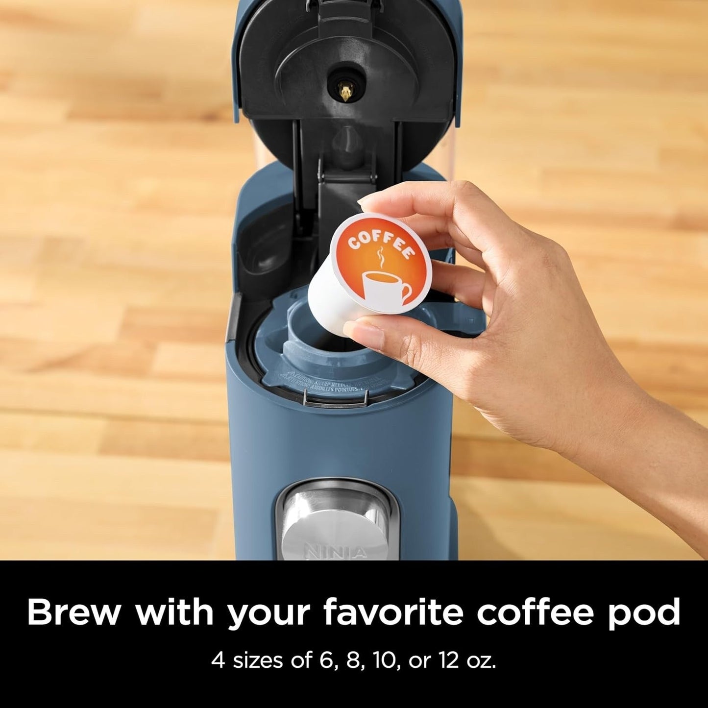 Cafetière individuelle bleue, compatible avec les capsules K-Cup, réservoir de 1,6 L, tailles de préparation de 177 à 710 ml, format compact