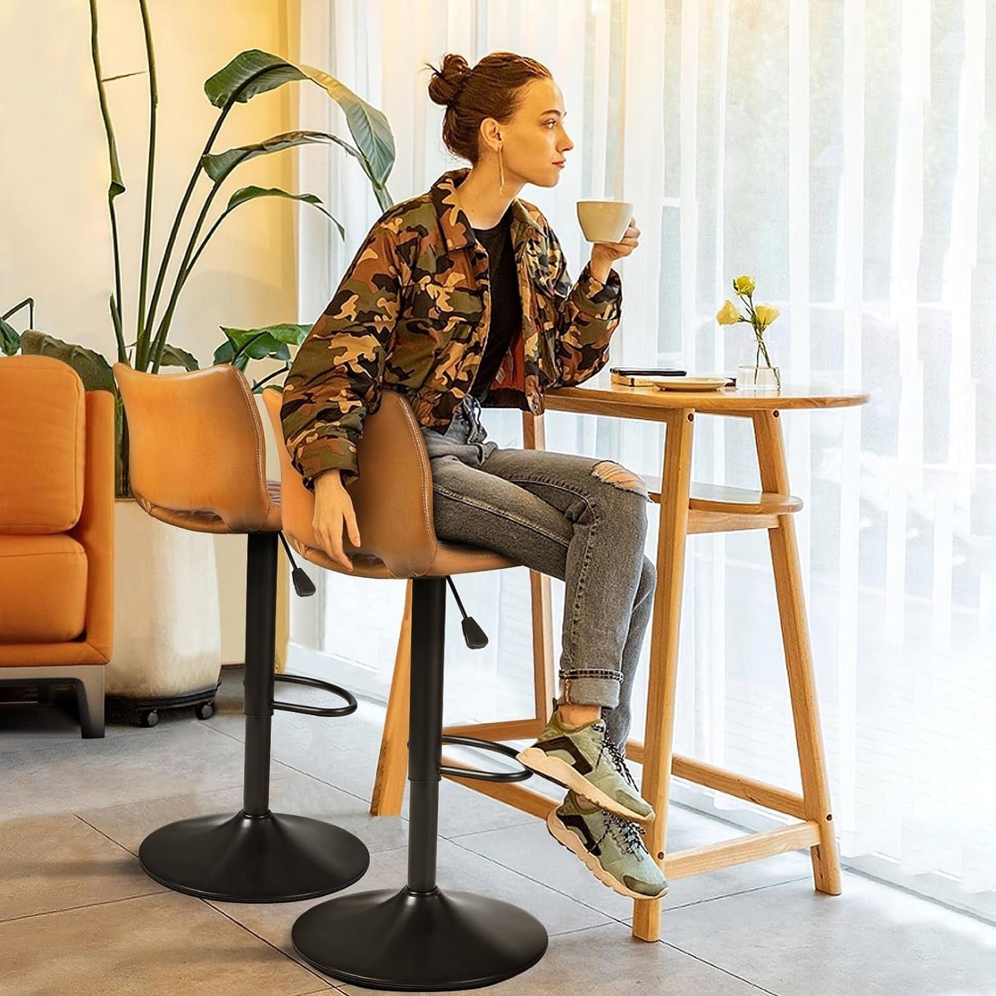 Tabourets de bar pivotants et réglables Bossin avec dossier – Hauteur comptoir