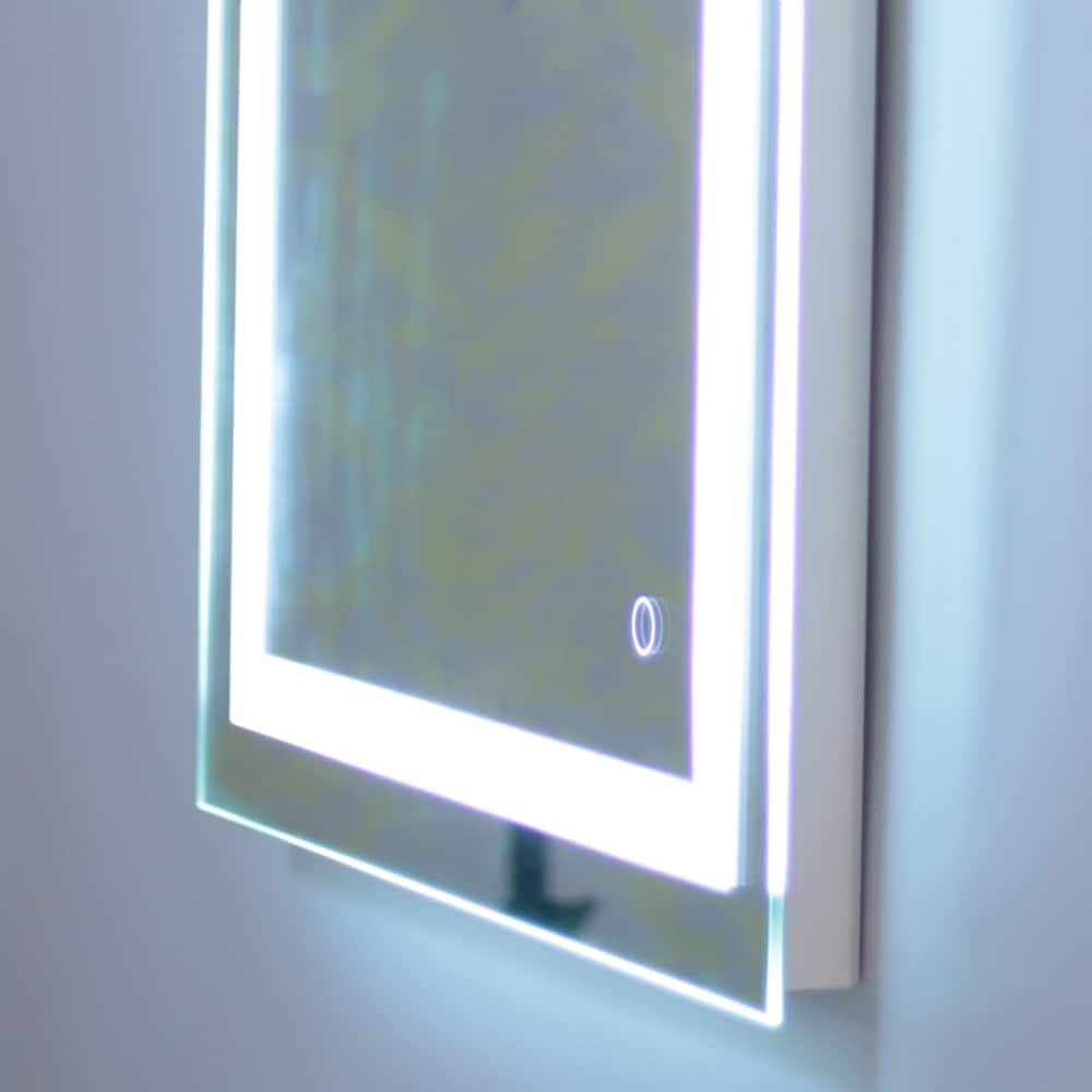 Miroir de salle de bain tactile à LED avec bande lumineuse intégrée argentée