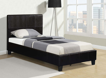 Lit rembourré Chase en tissu de cuir végétalien marron - Taille simple | Lit rembourré Chase en tissu de cuir végétalien brun - format lit simple