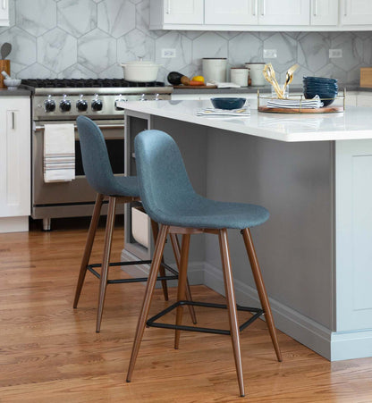 LumiSource Pebble Blue Fabric Mid-Century Modern Counter-Height Stool - Set of 2|Tabouret moderne du milieu du 20e siècle Pebble de hauteur comptoir en tissu bleu - ensemble de 2