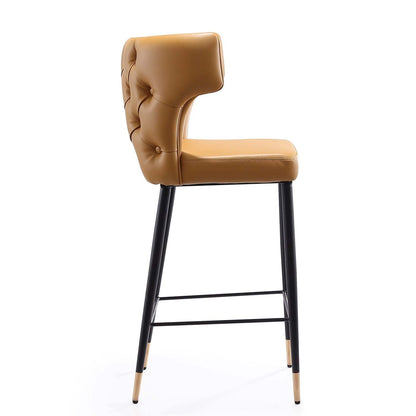 Manhattan Comfort Holguin 37 Counter Height Barstool with Tufted Back Buttons - Saddle|Tabouret bar Holguin de Manhattan Comfort de hauteur comptoir de 37 po avec dossier capitonné - brun clair