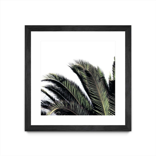 Cape Storm Matted and Framed Black 30x30 Wall Art|Œuvre d'art murale encadrée noire et mate « Cape Storm » 30 x 30