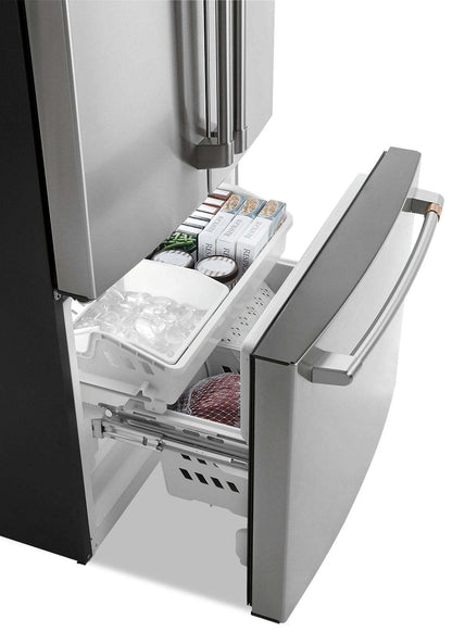 Café 33 Réfrigérateur à portes françaises de 18,6 pi³ - acier inoxydable - CWE19SP2NS1 | Réfrigérateur Café de 18,6 pi³ et de 33 po à portes françaises - acier inoxydable - CWE19SP2NS1