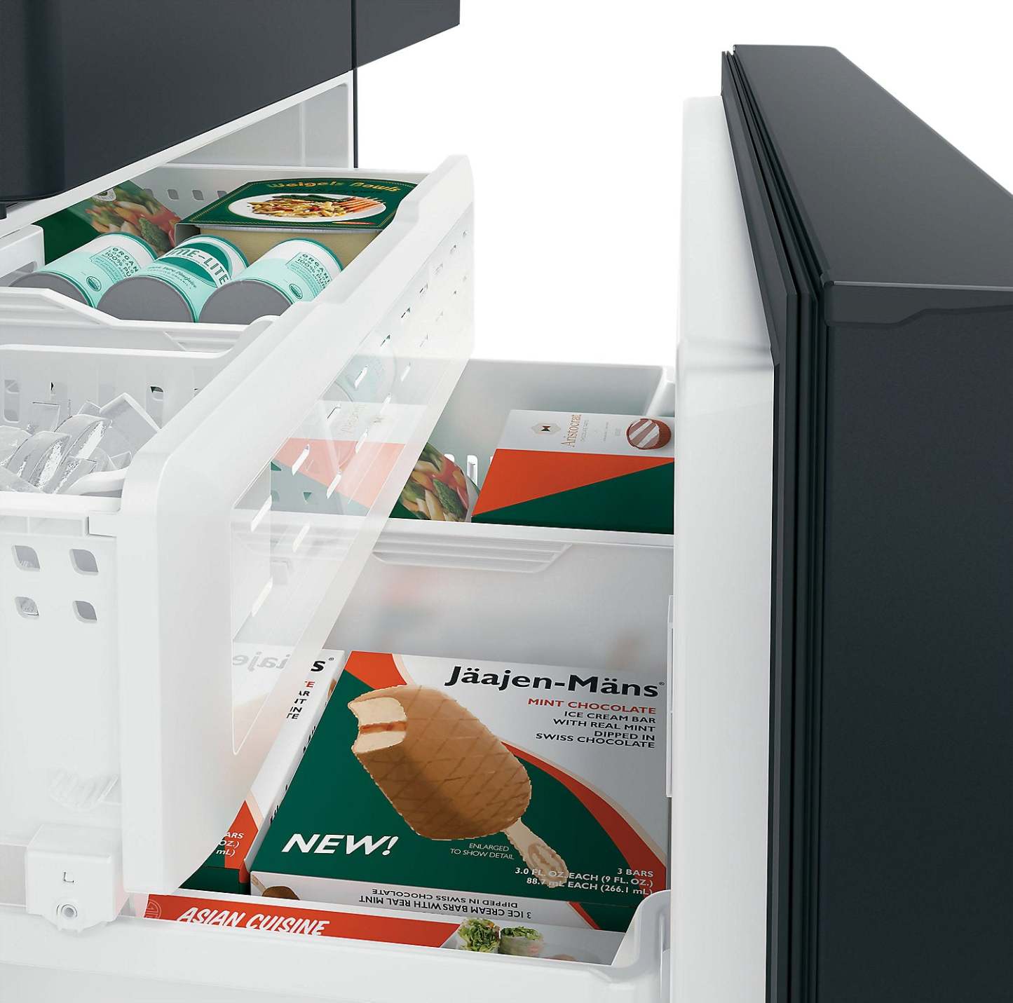 Réfrigérateur Café de 36 po et 23,1 pi³ à portes françaises - noir mat - CWE23SP3MD1 | Café 36 23,1 Cu. Fort. Réfrigérateur à portes françaises - Noir mat - CWE23SP3MD1