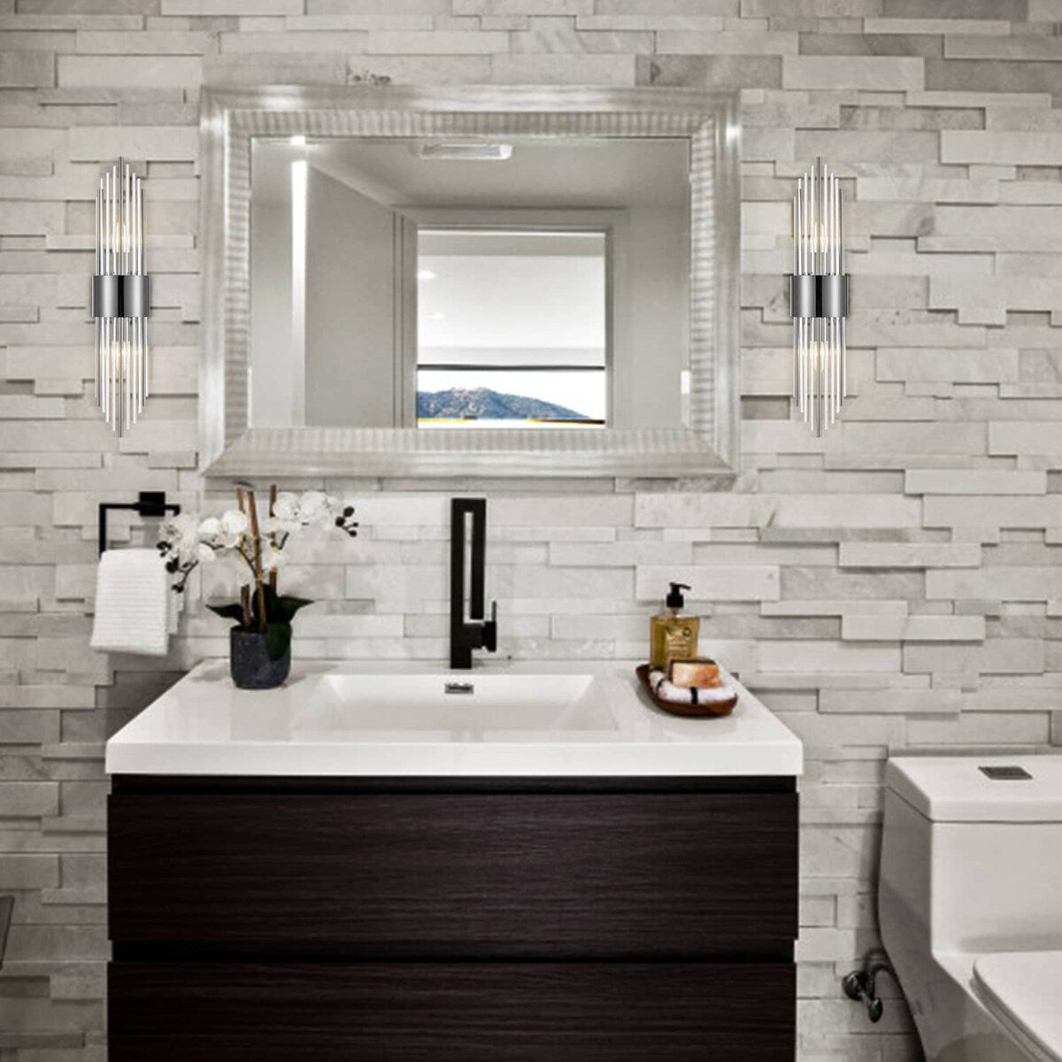 Applique murale moderne Cabrera en métal avec de magnifiques tiges en verre transparent pour salle de bain (lot de 2)