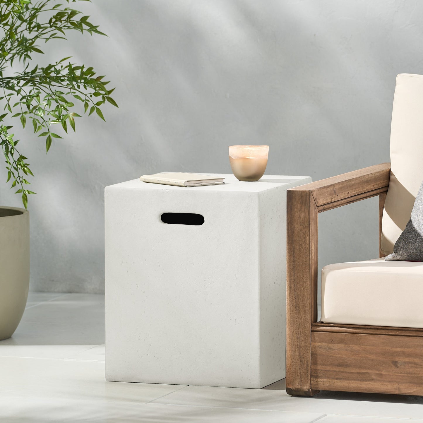 Christopher Knight Home - Table d'appoint pour support de réservoir en béton léger d'extérieur Aidan