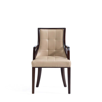 Manhattan Comfort Fifth Avenue Faux Leather Dining Chair - Tan &amp; Walnut|Chaise de salle à manger Fifth Avenue de Manhattan Comfort en similicuir - tan et noyer