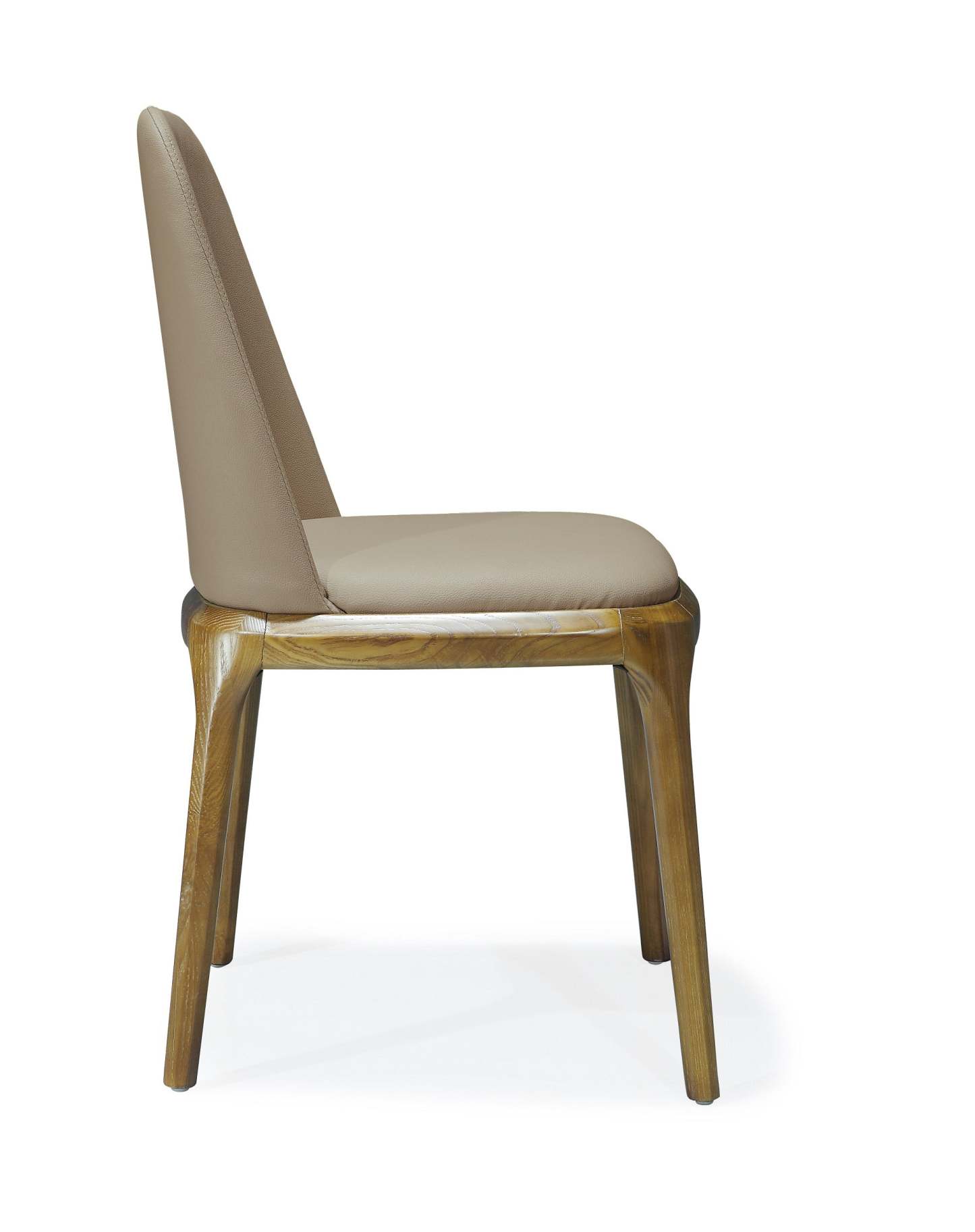 Manhattan Comfort Courding Faux Leather Dining Chair - Tan &amp; Walnut|Chaise de salle à manger Courding de Manhattan Comfort en similicuir - tan et noyer