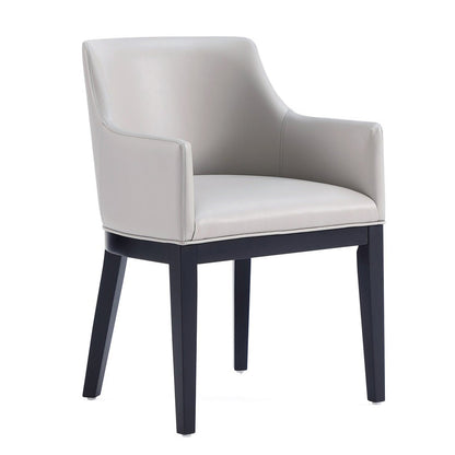 Manhattan Comfort Gansevoort Modern Faux Leather Dining Chair - Light Grey|Chaise de salle à manger moderne Gansevoort de Manhattan Comfort en similicuir - gris clair