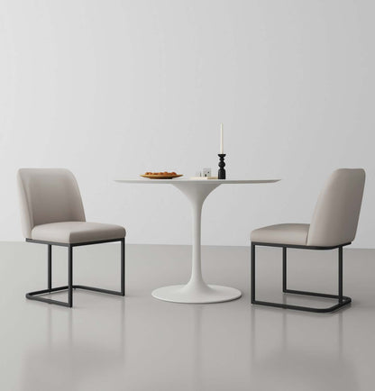 Manhattan Comfort Serena Faux Leather Dining Chair - Light Grey|Chaise de salle à manger Serena de Manhattan Comfort en similicuir - gris clair