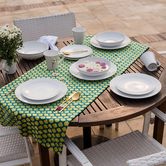 Coup 16-Piece Dinnerware Set - White | Service de vaisselle Coup 16 pièces - blanc | D87E5V9Z