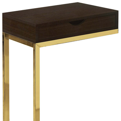Emery 15,75 C-Shape Accent Table with Drawer - Cappuccino &amp; Gold|Table d'appoint Emery de 15,75 po en forme de C avec tiroir - cappuccino et doré