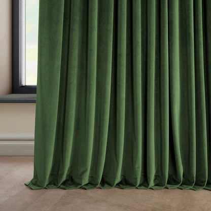 Rideau occultant en velours peluche Heritage d'Exclusive Fabrics (1 panneau) - Luxueux rideau simple pour une occultation optimale