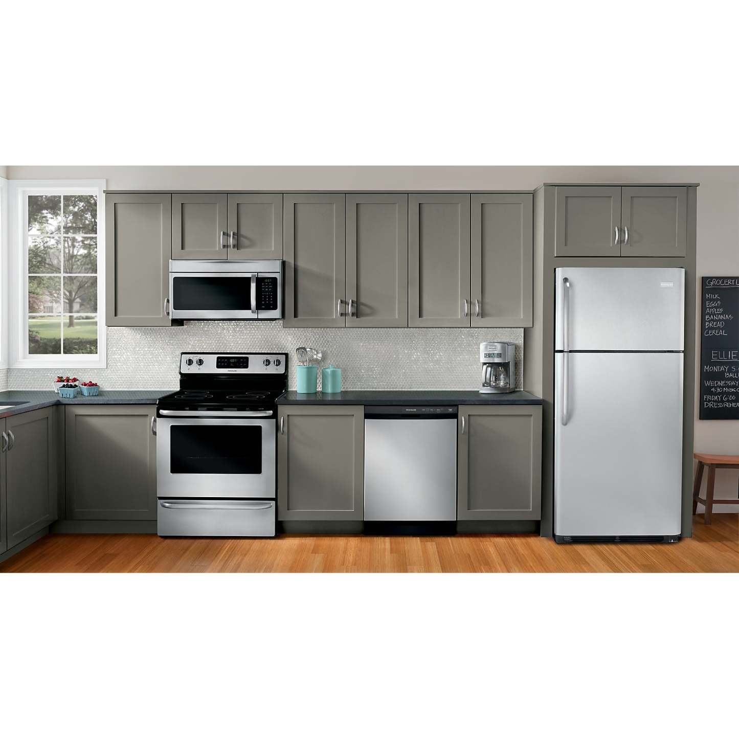 Frigidaire Lave-vaisselle encastrable à commande frontale 24 55 dBA - Acier inoxydable - FFCD2413US | Lave-vaisselle encastré Frigidaire de 24 po et de 55 dBA avec commandes à l'avant - acier inoxydable…