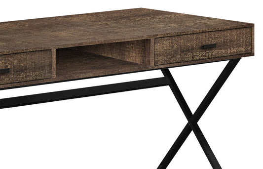 Bureau Flynn 47.25 d'aspect bois récupéré avec 2 tiroirs - Marron|Bureau Flynn de 47,25 po d'apparence bois recyclé à 2 tiroirs - brun