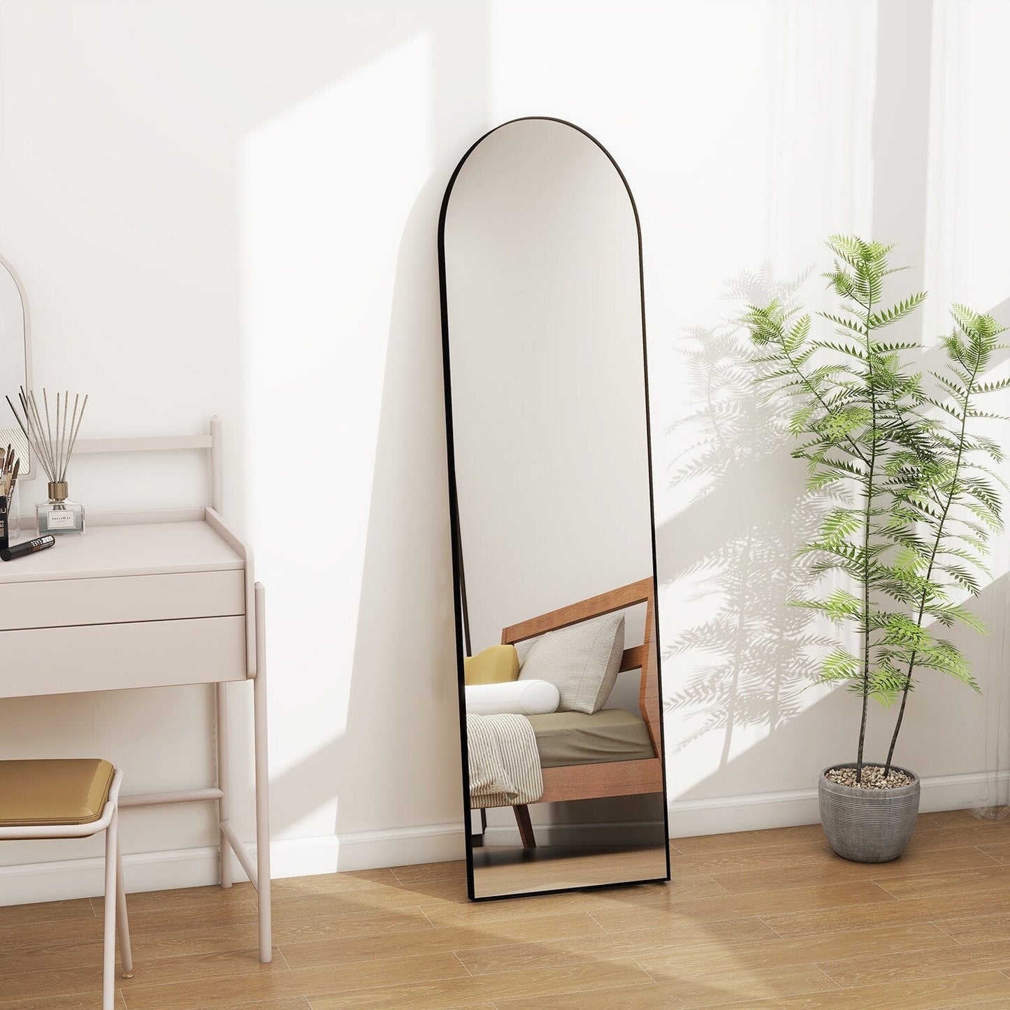 Miroir sur pied arqué pleine longueur avec verre incassable et support en alliage d'aluminium pour chambre ou dressing, à poser au sol