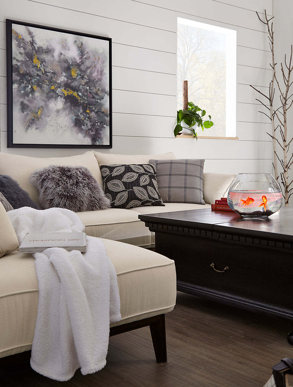 Cindy Crawford Home Gena 2-Piece Left-Facing Linen-Look Fabric Sectional with Wood Legs - Cotton White | Canapé sectionnel gauche Gena de Cindy Crawford Home 2 pièces en tissu d’apparence lin avec pieds en bois - blanc coton