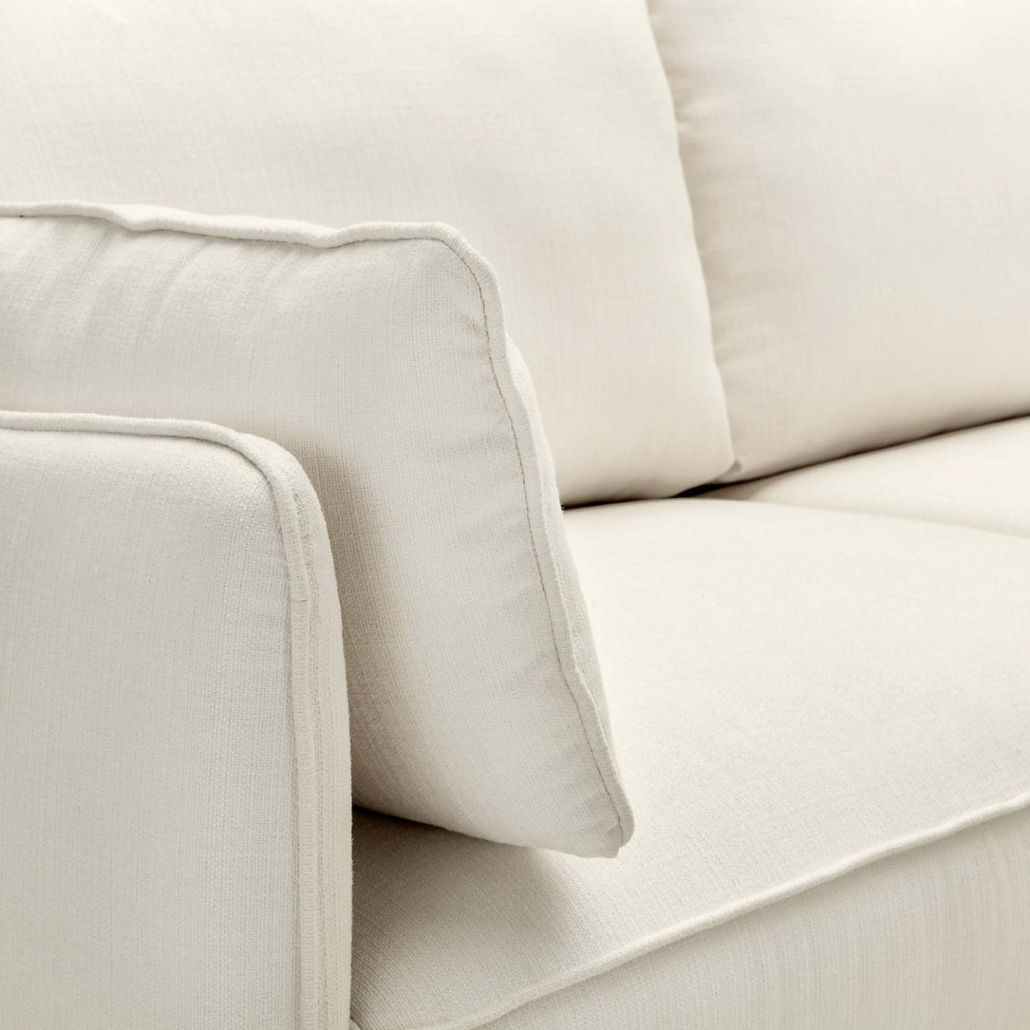 Cindy Crawford Home Gena 2-Piece Right-Facing Linen-Look Fabric Sectional with Wood Legs - Cotton White | Canapé sectionnel droit Gena de Cindy Crawford Home 2 pièces en tissu d’apparence lin avec pieds en bois - blanc coton