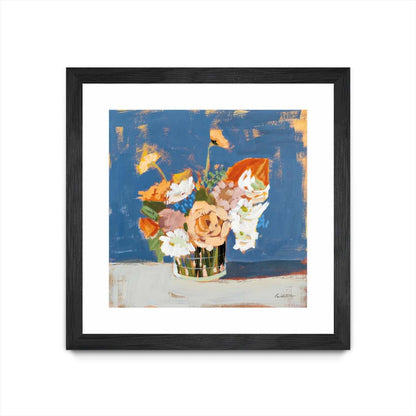 Œuvre d'art murale encadrée et mate « Peach And White Bouquet » 36 x 36