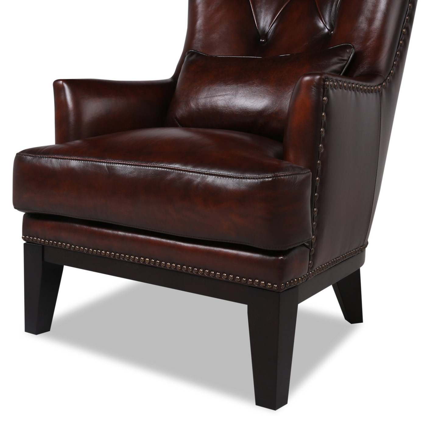 Fauteuil d'appoint Haden de 30 po en cuir avec coussin lombaire, véritables pattes en hévéa et bordure de clous décoratifs - brun