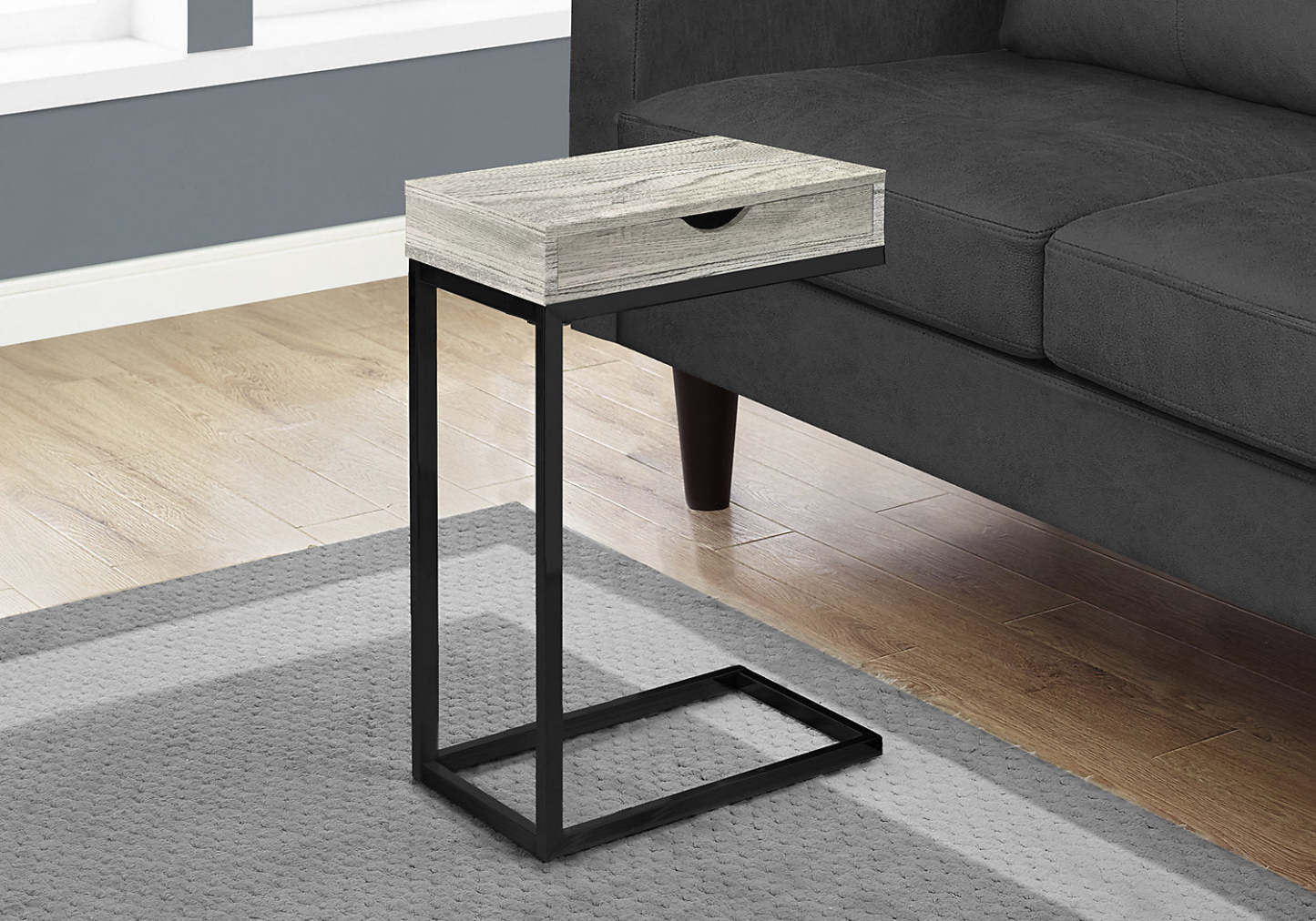 Harper 15.75 Modern Chairside Table with Storage - Grey with Black Metal Legs|Table de fauteuil moderne Harper de 15,75 po avec rangement - grise avec pattes en métal noir