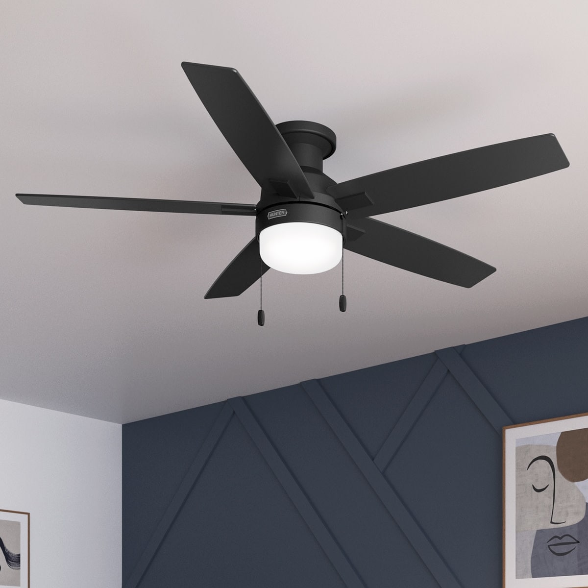 Ventilateur de plafond Hunter 52 Anisten à profil bas avec éclairage LED et chaînette - Style moderne, contemporain et transitionnel