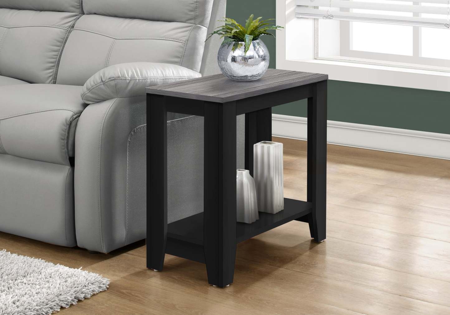 Black, Grey Top Accent Table|Table d’appoint noire et dessus gris|D90FBJMZ