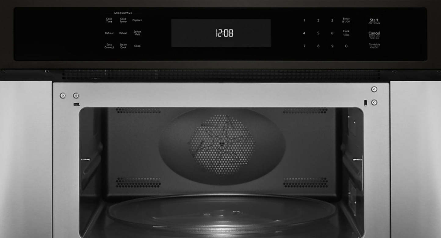 Four à micro-ondes encastré KitchenAid de 1,4 pi³ avec cuisson à 900 W - acier inoxydable noir avec PrintS…