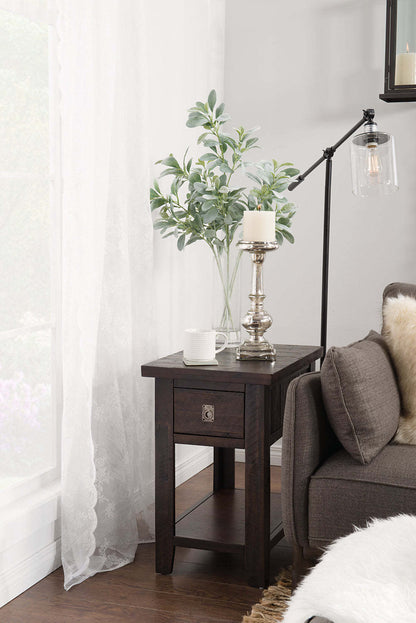 Konagrove 16 Rustic Chairside Table with Storage and Shelf - Dark Brown Wood|Table de fauteuil rustique Konagrove de 16 po avec rangement et tablette - bois brun foncé