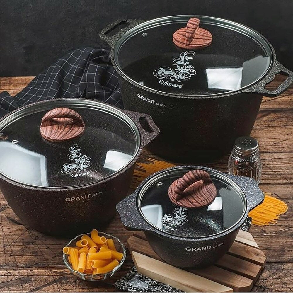 Casserole antiadhésive KUKMARA Granit Ultra en aluminium effet marbre avec couvercle en verre