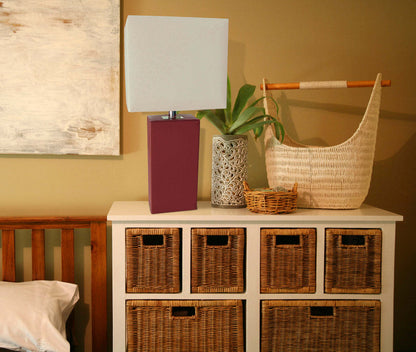 Lampe de table moderne Elegant Designs en cuir avec abat-jour en tissu blanc | D22328KJ