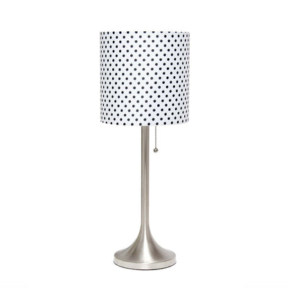 Lampe de table conique Simple Designs avec abat-jour tambour en tissu à pois - Nickel brossé|Lampe de table effilée de Simple Designs avec abat-jour cylindrique en tissu à pois - nickel brossé