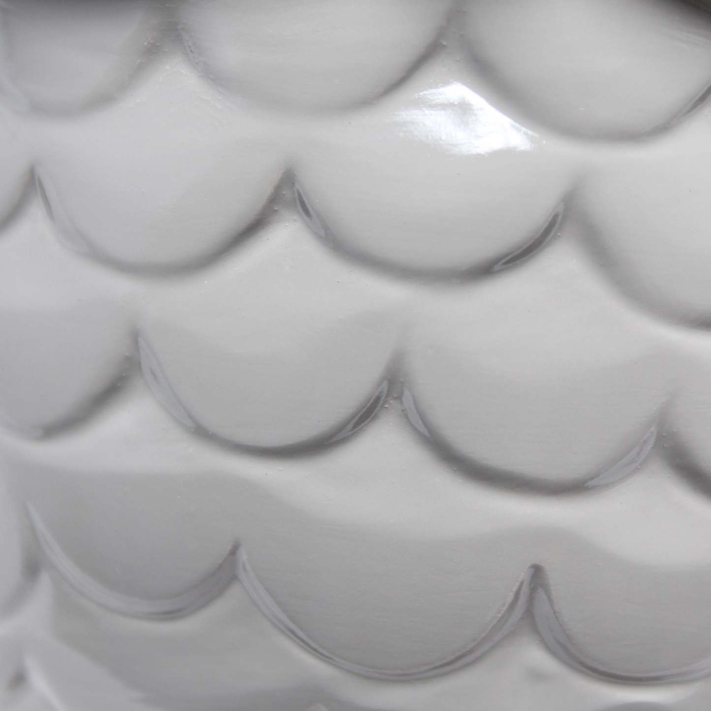 Simple Designs 12.8 Lampe de table contemporaine en forme de hibou en céramique avec abat-jour en tissu assorti - Gris | Lampe de table contemporaine en forme de hibou de Simple Designs de 12,8 po en céramique avec abat-jour en tissu assorti - gris