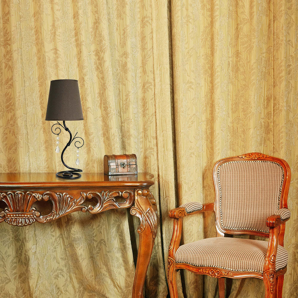 Simple Designs Twisted Vine Table Lamp avec abat-jour en tissu et cristaux suspendus|Lampe de table Simple Designs de style romantique tendance avec cristaux suspendus|D21XJPJ7