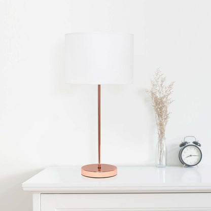 Lampe de table blanche Simple Designs avec abat-jour en tissu rose doré | D21B7CVY
