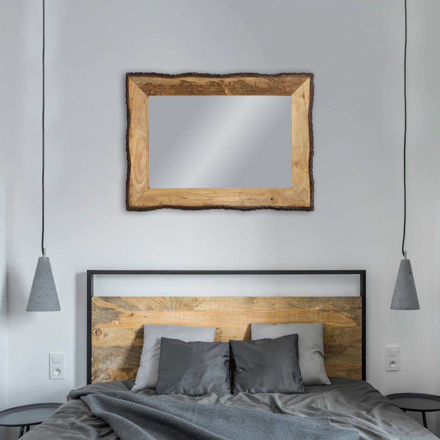 Miroir mural rectangulaire Lamont River of Goods en bois et verre brun et beige - 39 x 1,25 x 28
