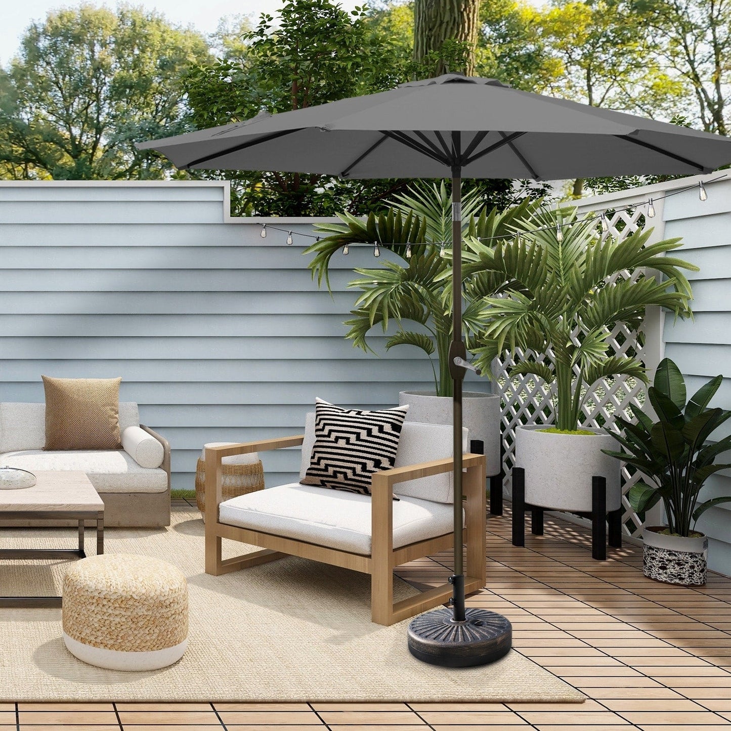 Parasol de terrasse Lopes de 2,74 m (9 pi) avec pied et support lestés finition bronze inclus