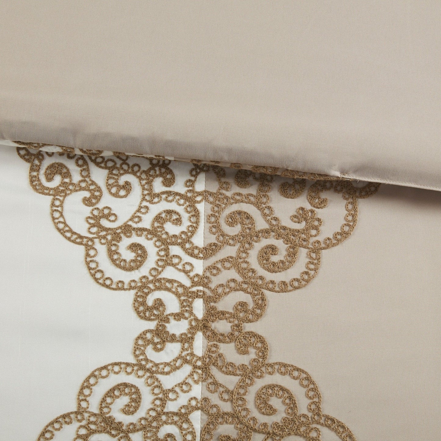 Ensemble de couette en microfibre brodée 8 pièces Madison Park Vera