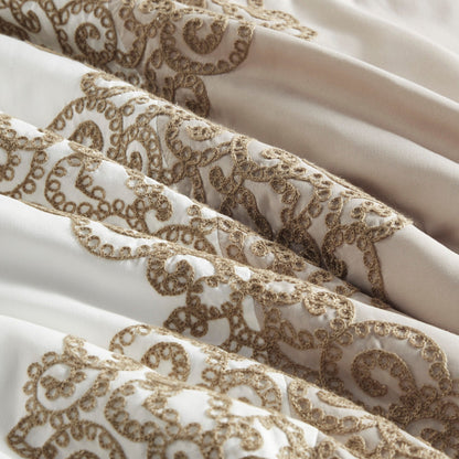 Ensemble de couette en microfibre brodée 8 pièces Madison Park Vera