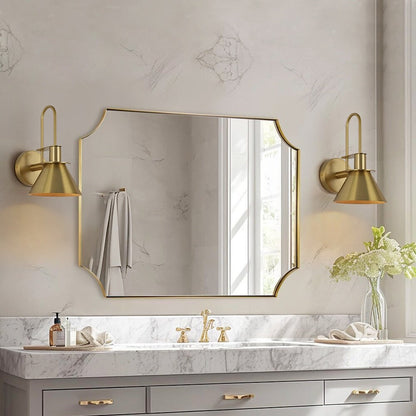 Applique murale conique moderne du milieu du siècle à une lumière - 18 cm (7 po)