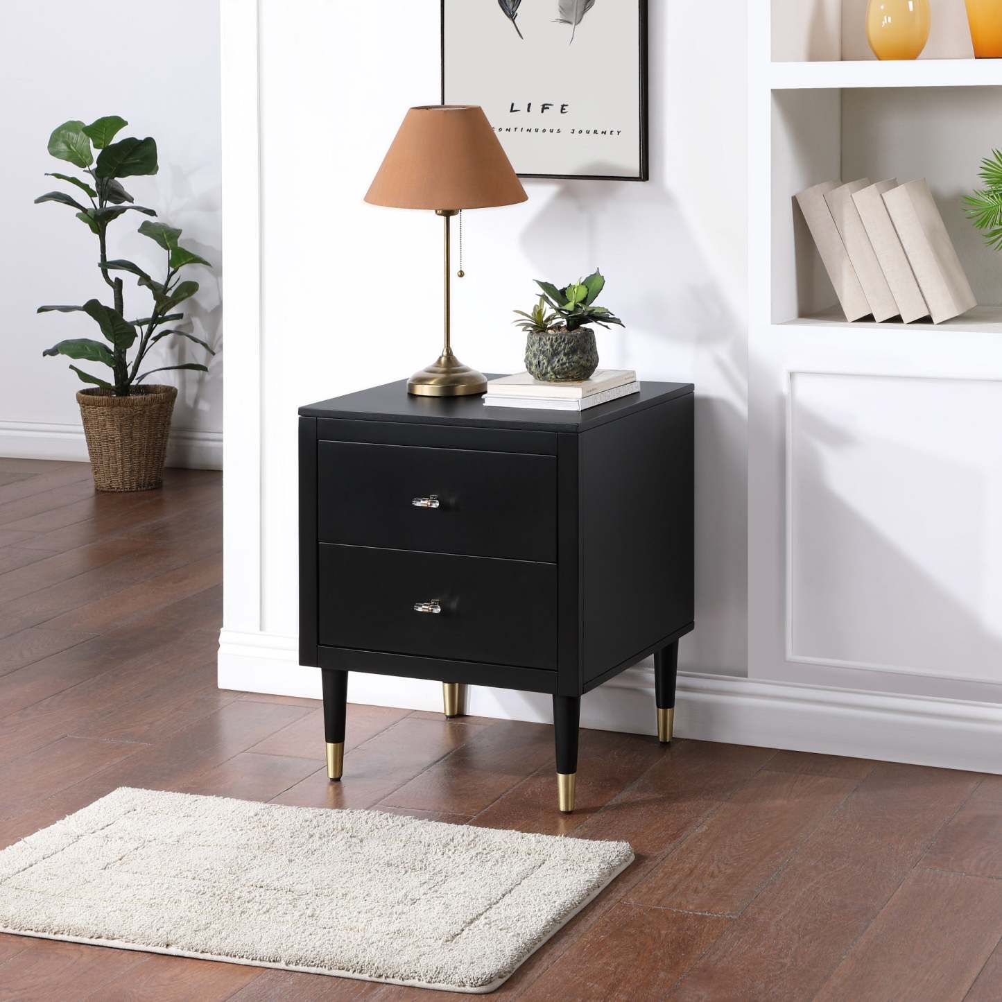 Manhattan Comfort Stanton Modern Nightstand with 2 Full Extension Drawers &amp; Solid Wood Legs - Black|Table de nuit moderne Stanton de Manhattan Comfort avec 2 tiroirs à extension complète et pattes en bois massif- noire