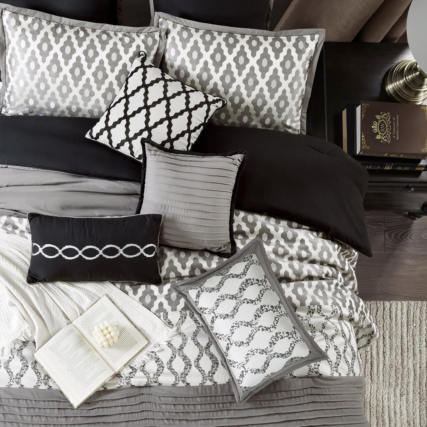 Ensemble de couette géométrique de luxe 10 pièces Nanshing Calvin