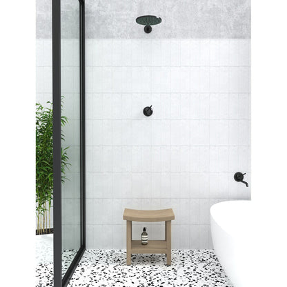 Banc de douche breveté en teck Sumba avec étagère