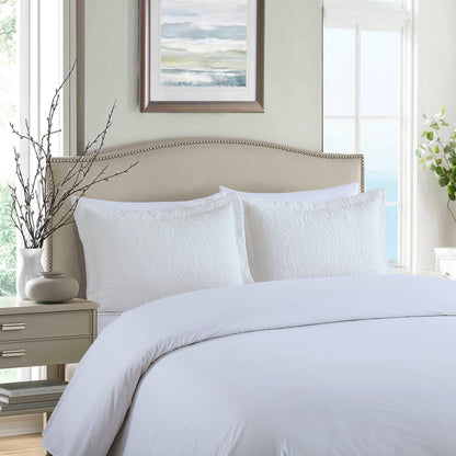 Taie d'oreiller brodée Porch &amp; Den Manor (lot de 2)