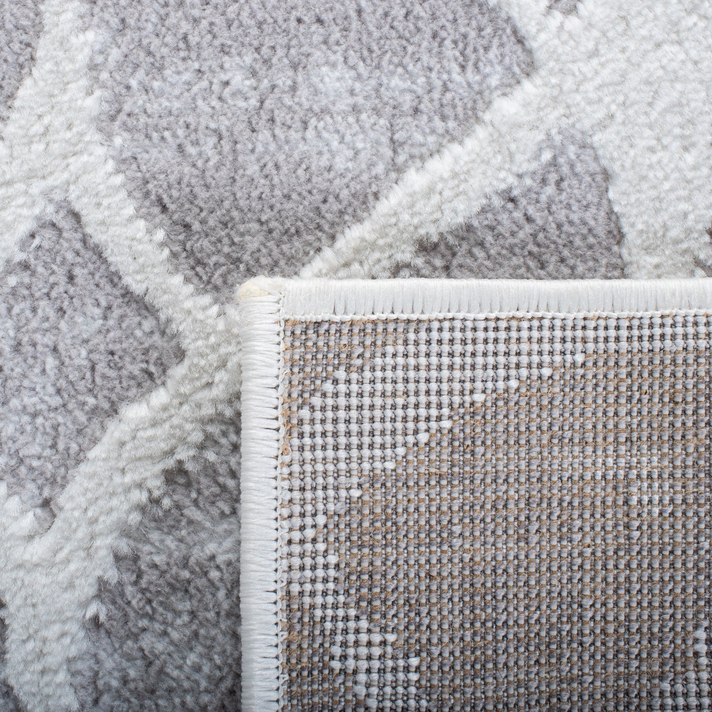 Tapis SAFAVIEH Amelia Tanasa géométrique à l'aspect vieilli