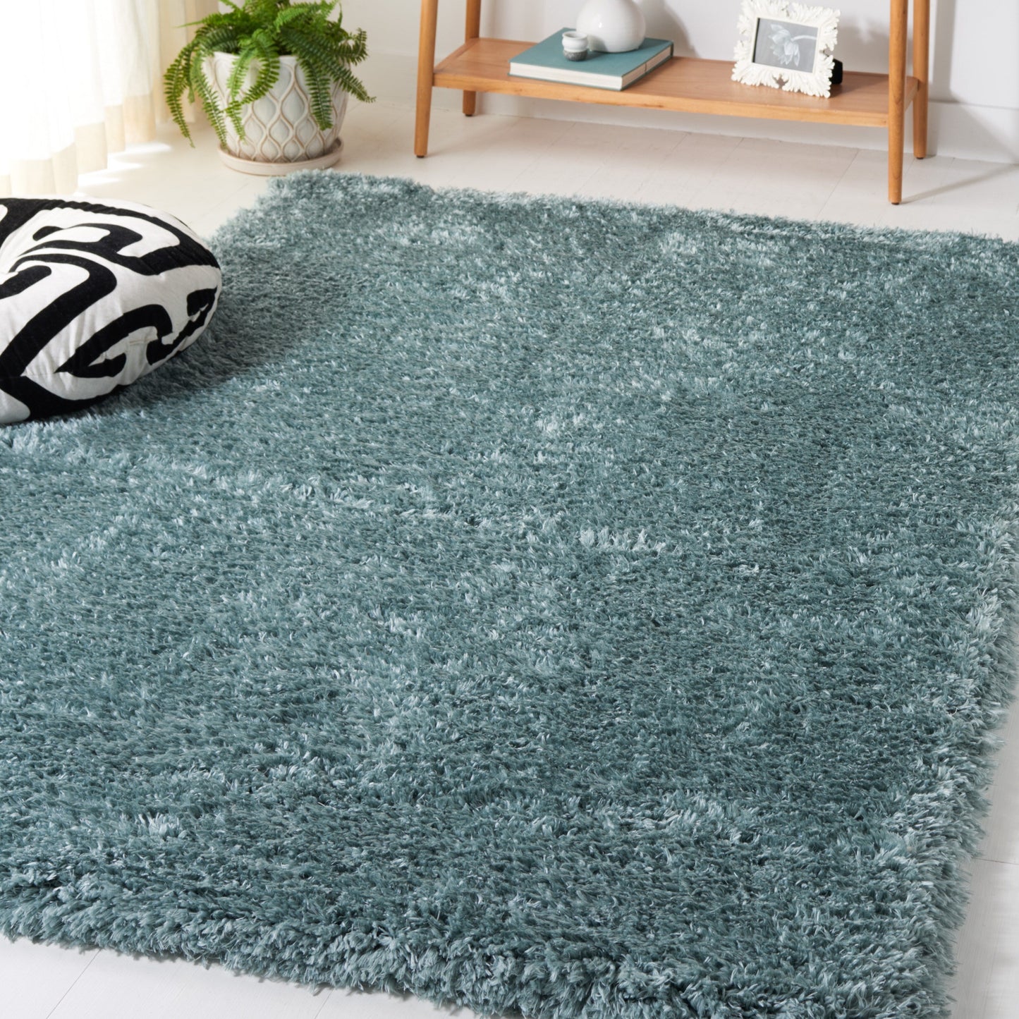Tapis SAFAVIEH Flokati Shag Wynne de 7 cm d'épaisseur