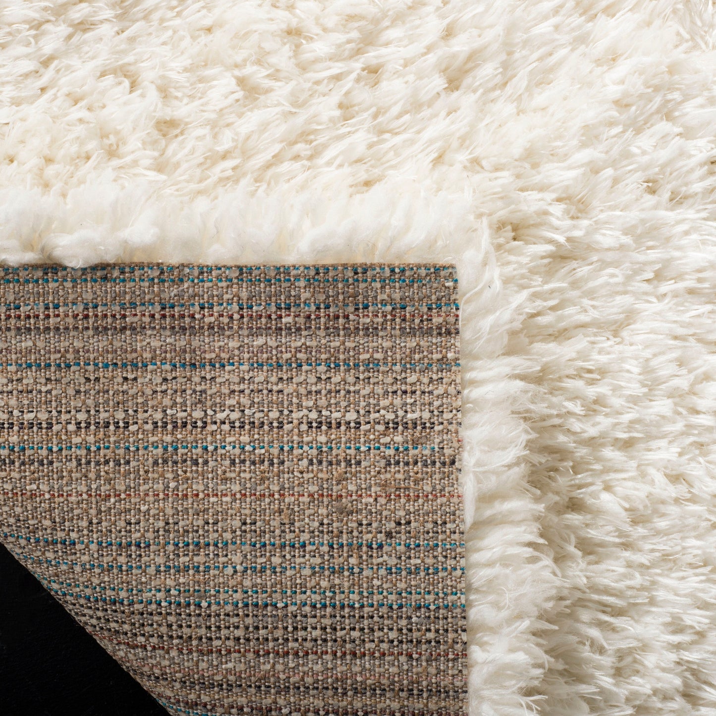 Tapis SAFAVIEH Flokati Shag Wynne de 7 cm d'épaisseur