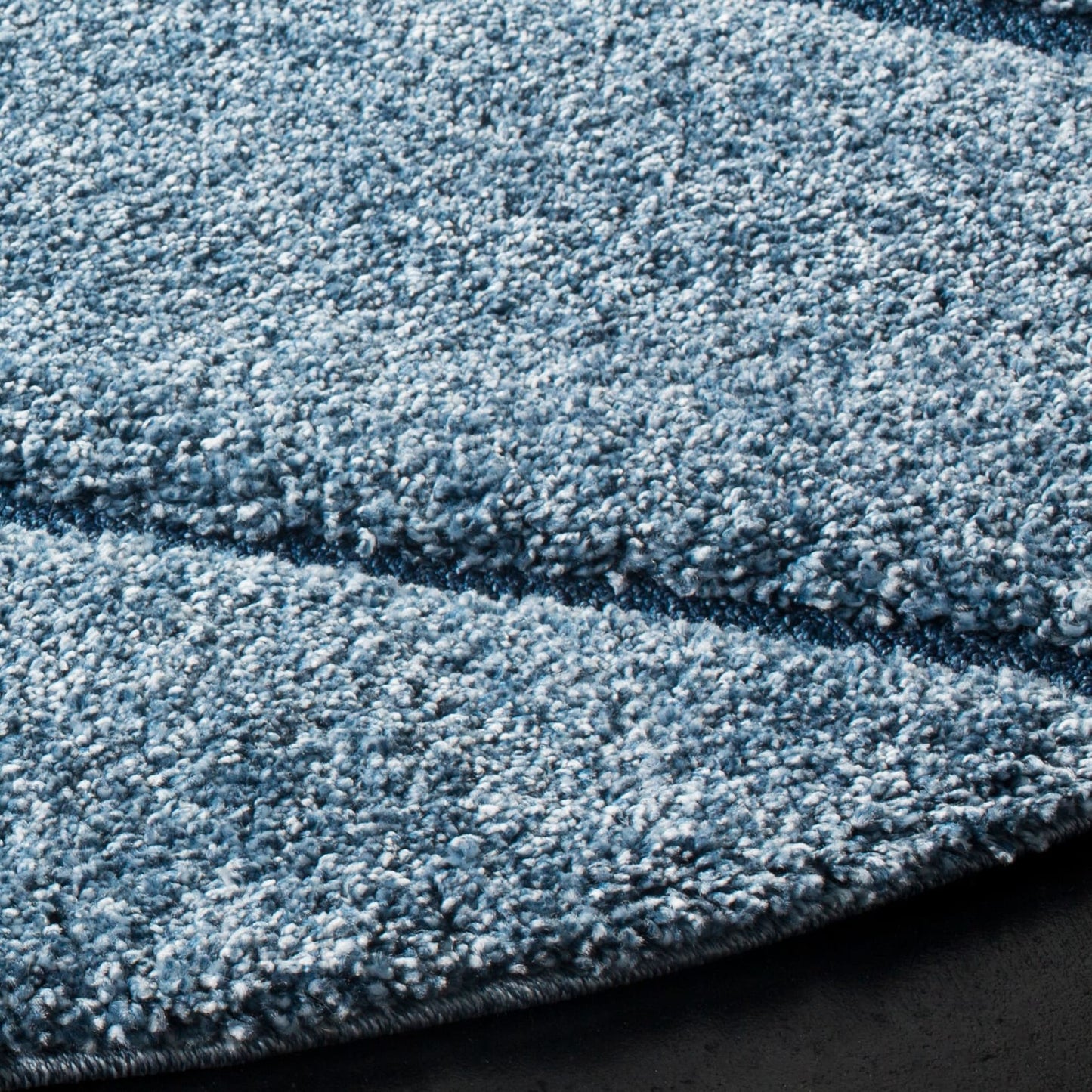 SAFAVIEH Florida Shag Borbala Ondulations douces et sereines 3 cm d'épaisseur